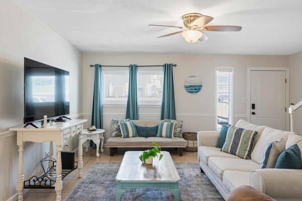 Image 3: living room