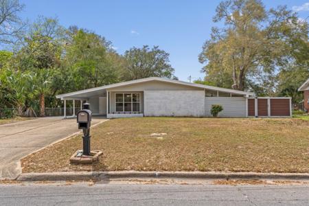 17 Azalea Drive