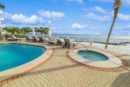 100 Gulf Shore Drive