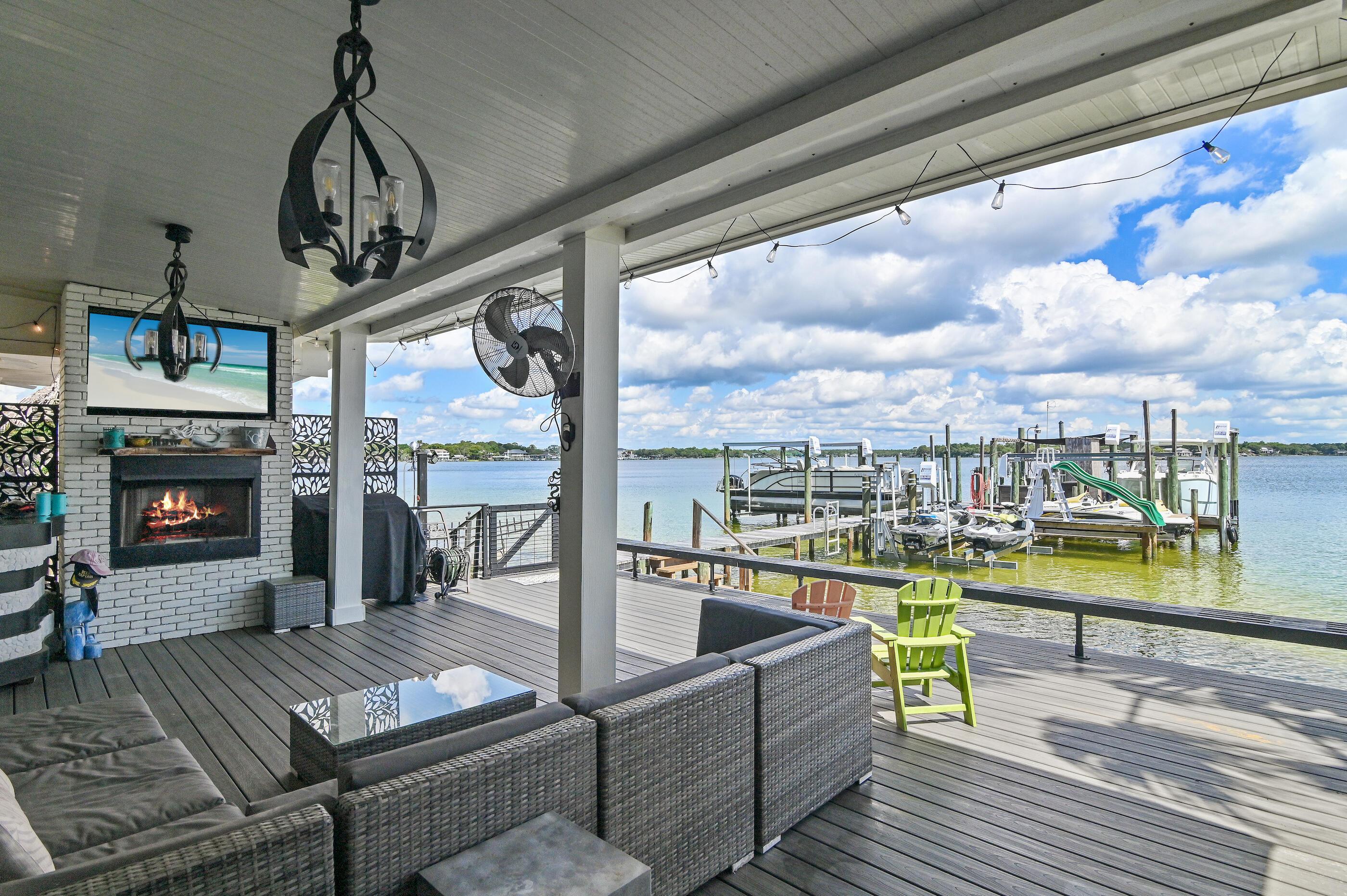 Image 2: web_931 Lighthouse Road FWB _22