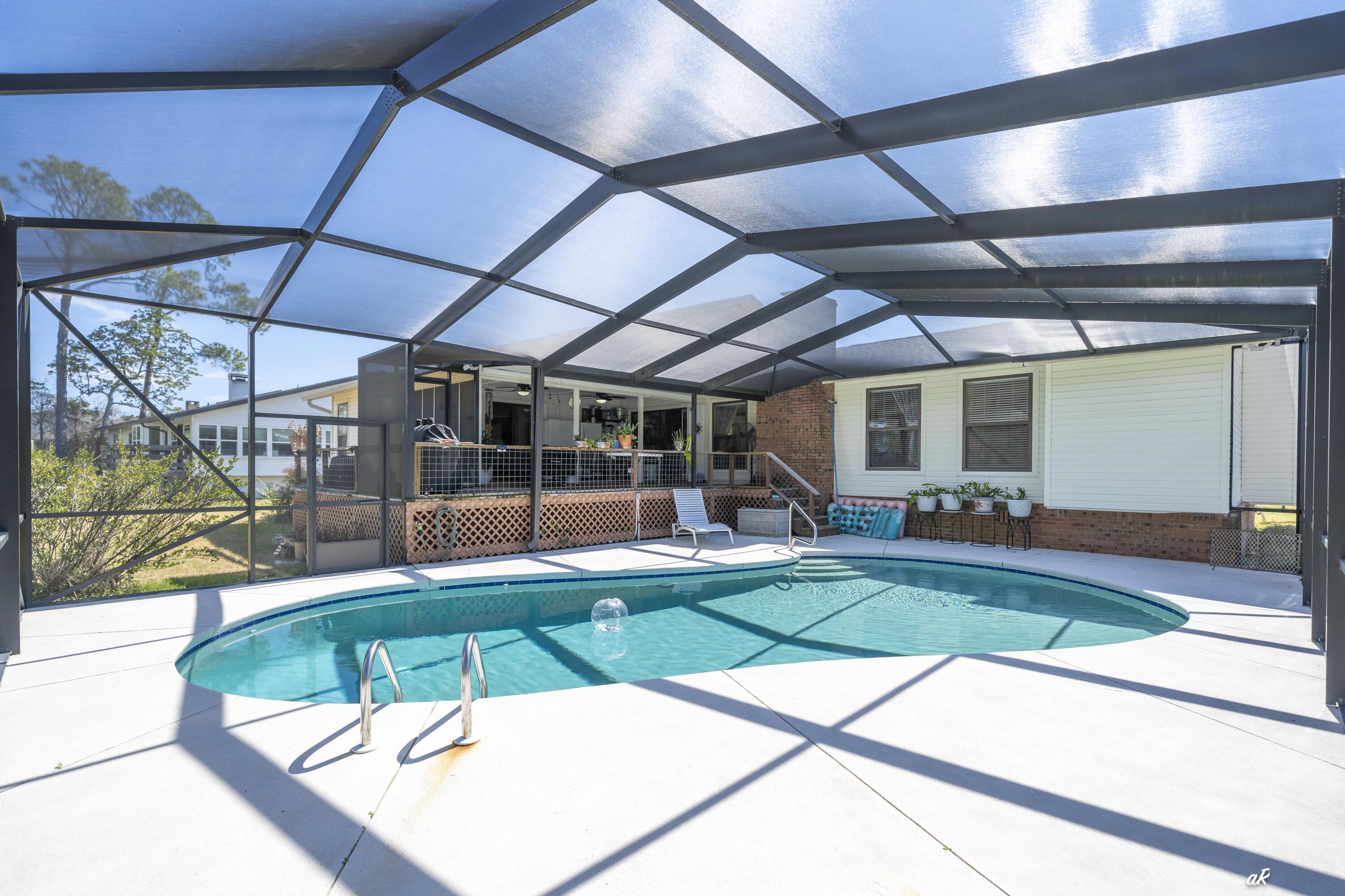 Image 2: Pool-3
