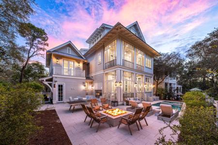 605 Western Lake Drive