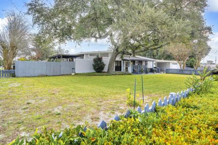 111 SW Cedar Avenue