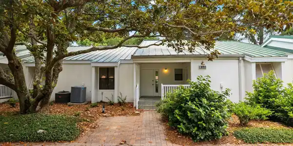 641 Bayou Lane
