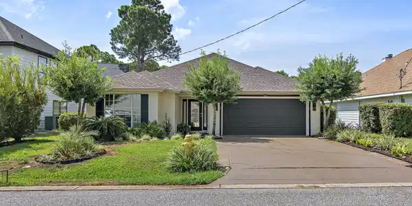 25 Lake Front Drive