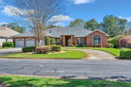 1556 Glenlake Circle