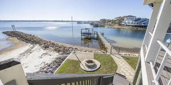 115 Port Drive