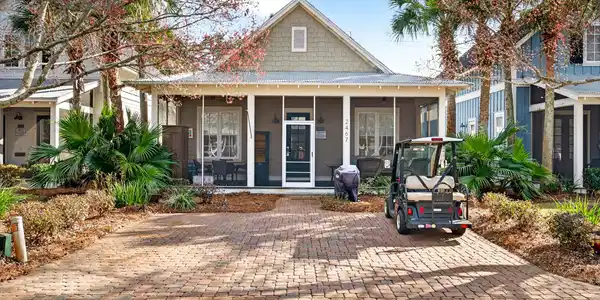 2467 Bungalo Lane