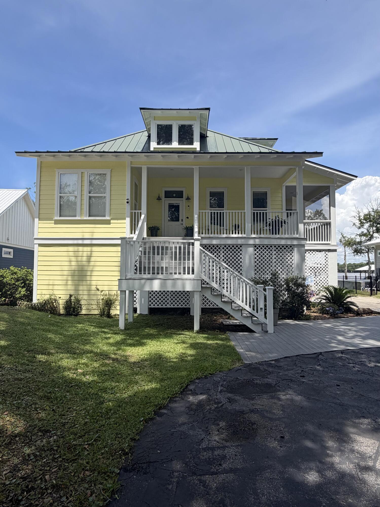Image 1: front elevation