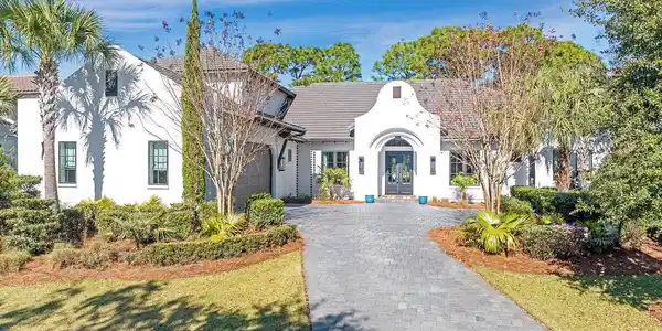 3202 Bay Estates Drive