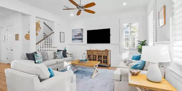 Image 2: The Living Area
