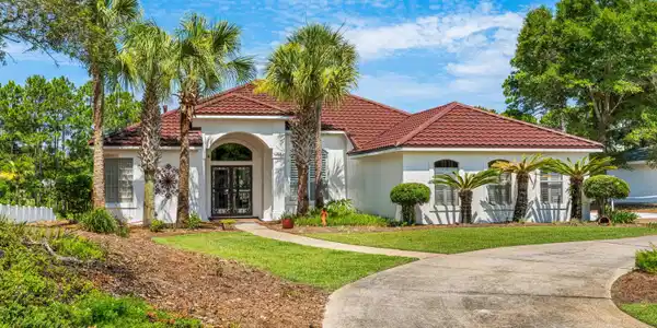 164 Lakeview Beach Drive