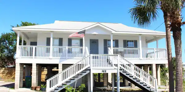 253 Sea Kove Street