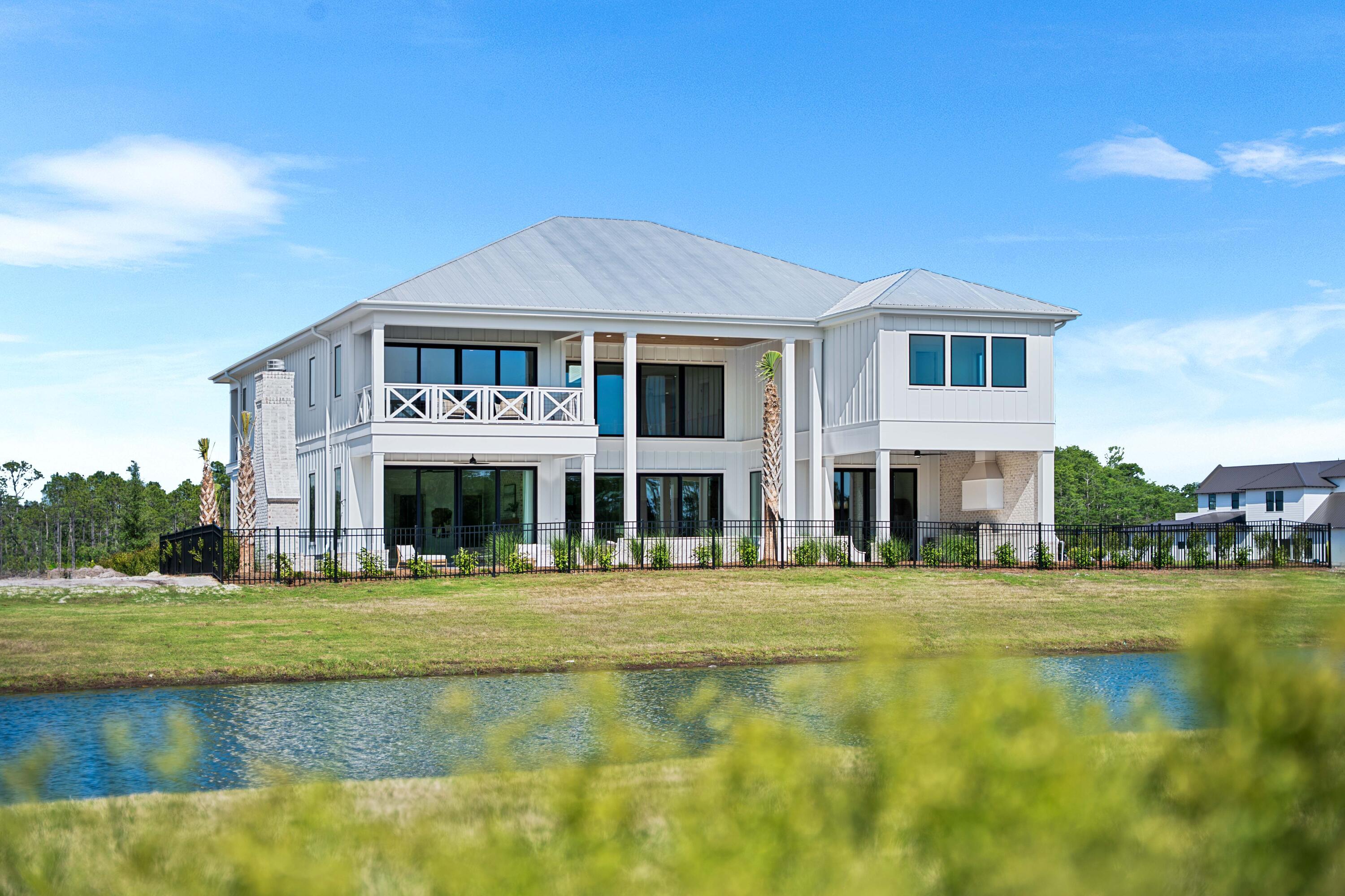 Image 2: 123 Southern Cross-4