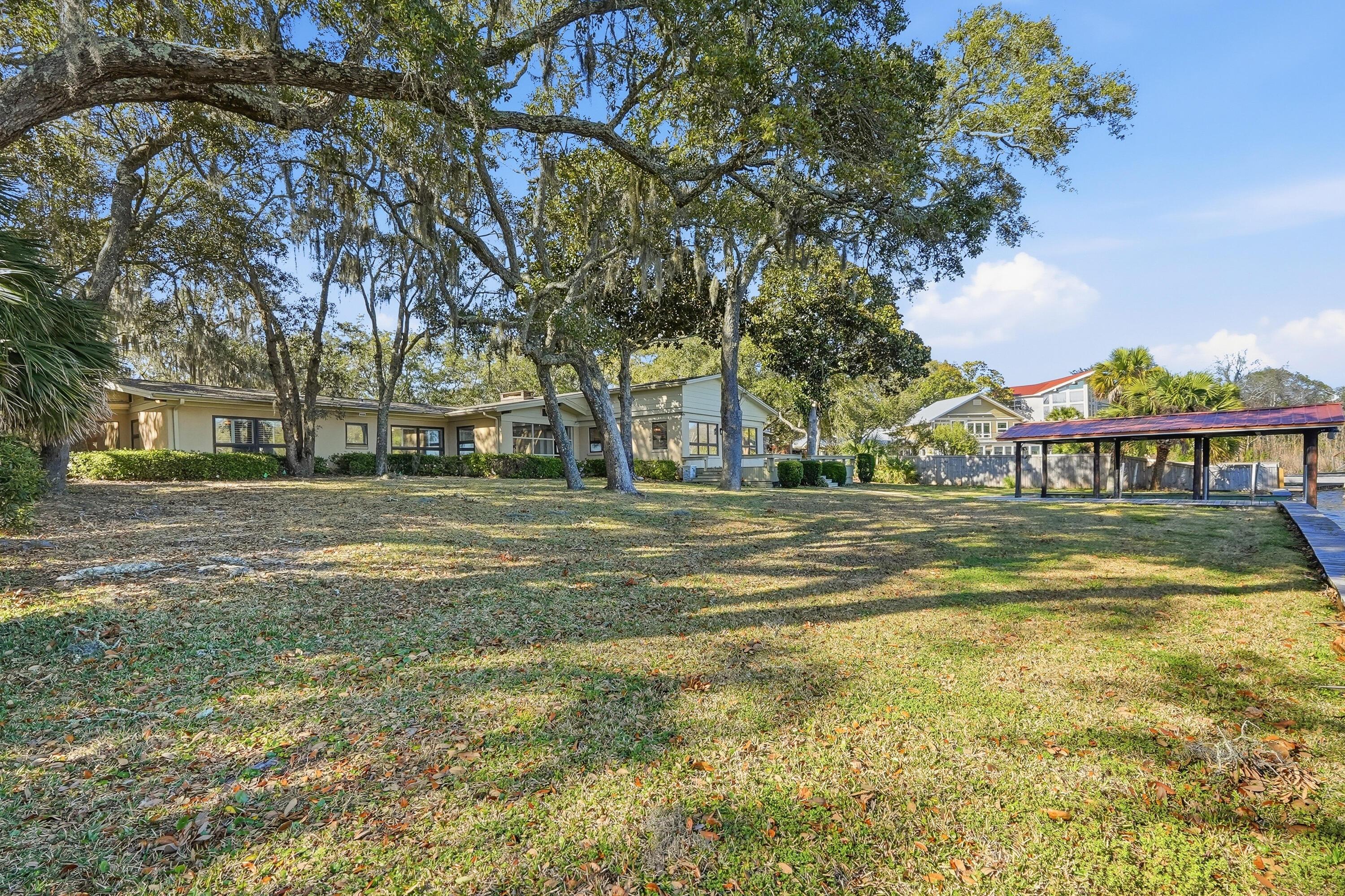 Image 3: 19 old ferry rd-24