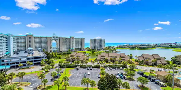 122 Seascape Drive