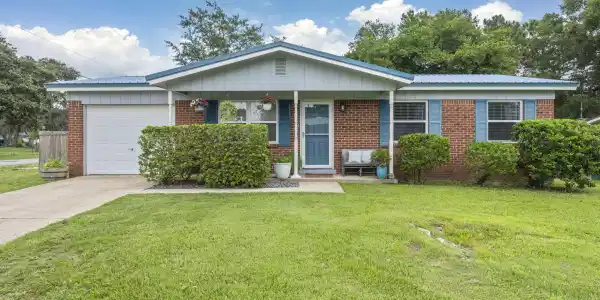 56 10th Street