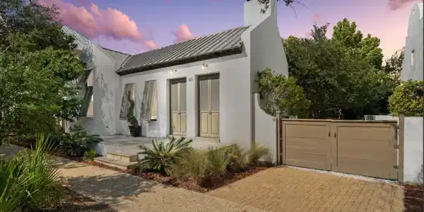 20 W Kingston Road