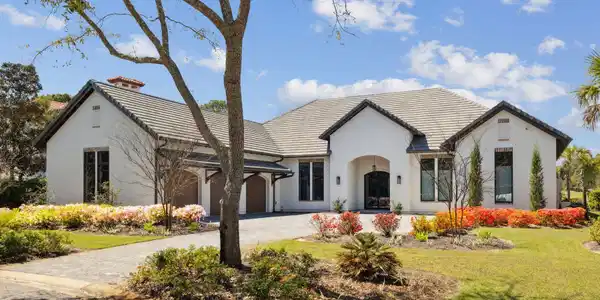2939 Pine Valley Drive