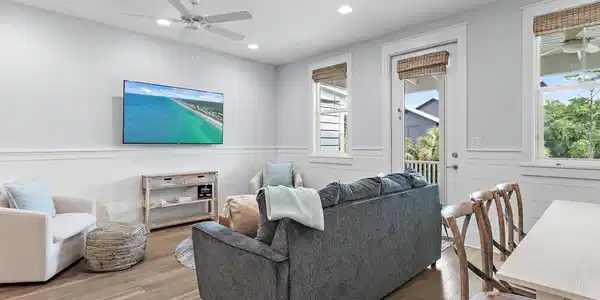 Image 4: web_F103 30A Townhomes _12