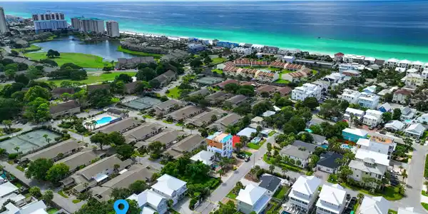Image 2: 17-web-or-mls-DJI_0884-2