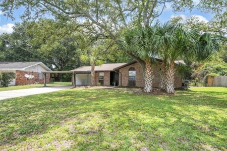 122 Newcastle Circle