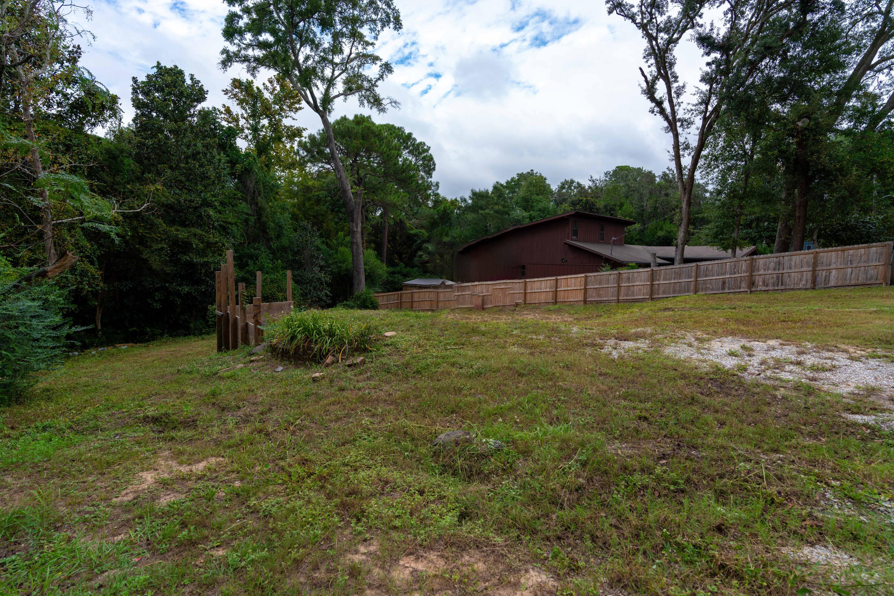 Image 3: 716 Cypress Dr