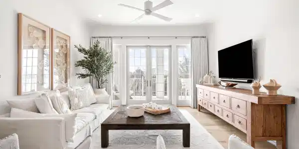 45 W Solaire Way