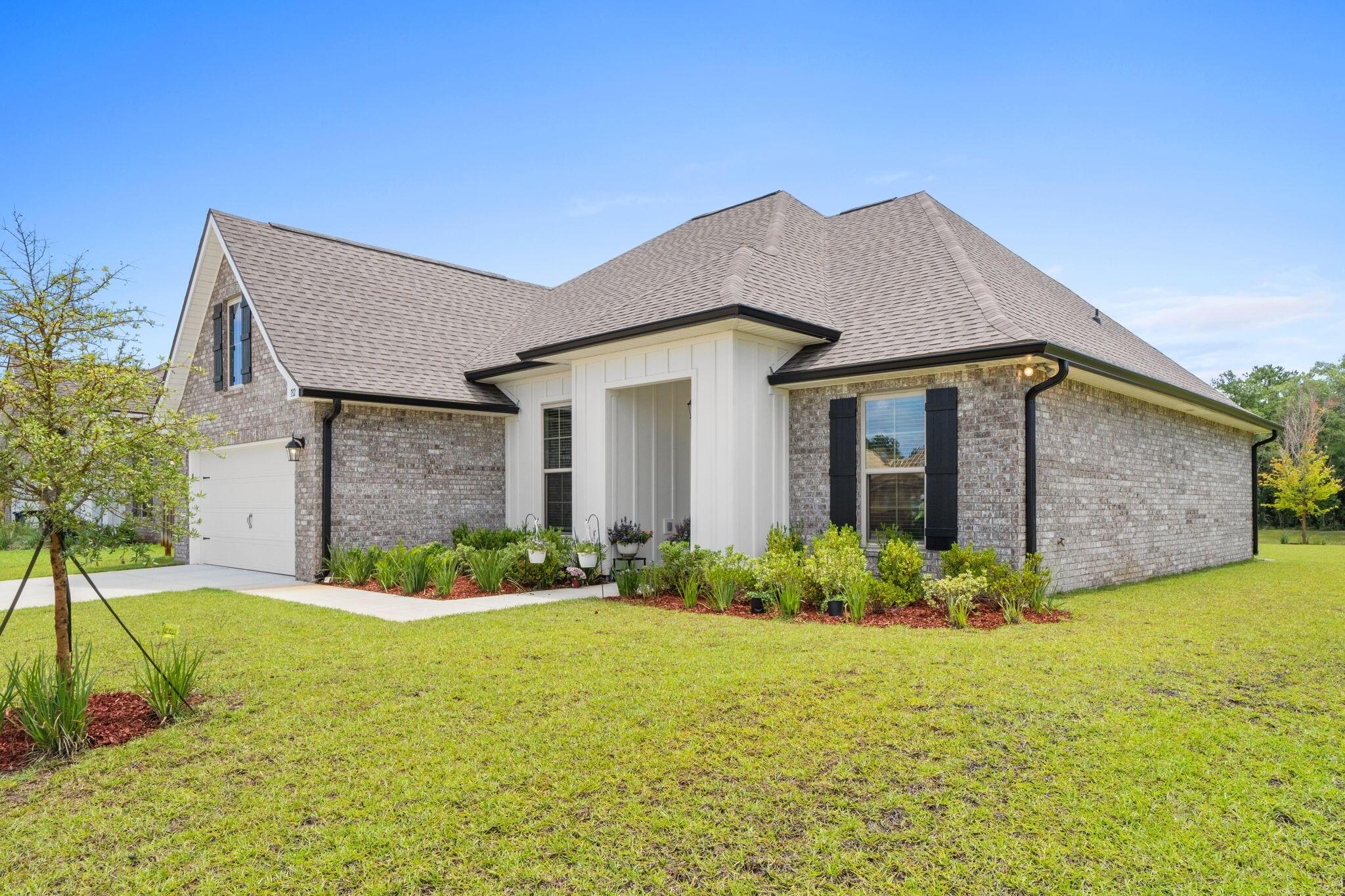 Image 2: 2-web-or-mls-FDP02291