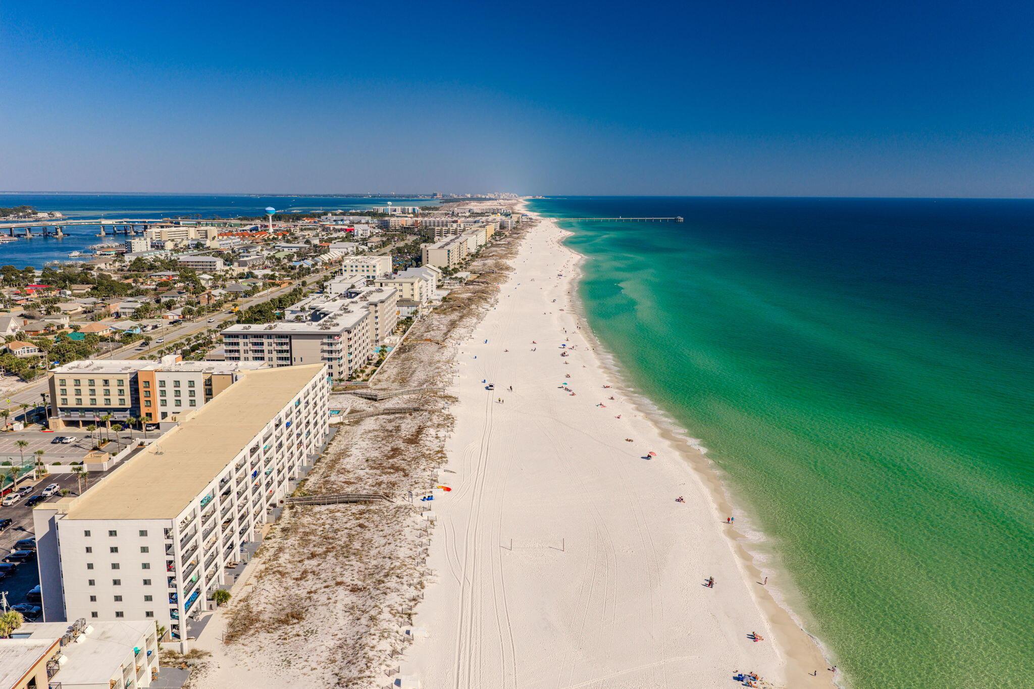Image 1: Directly ON the Gulf