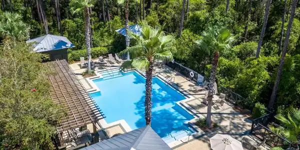 Image 3: Treetop Village community Pool