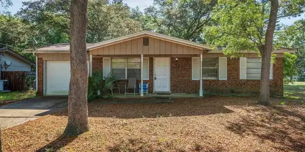 50 Berwick Circle
