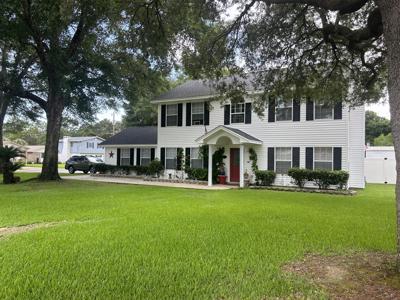 707 NE Kris Avenue