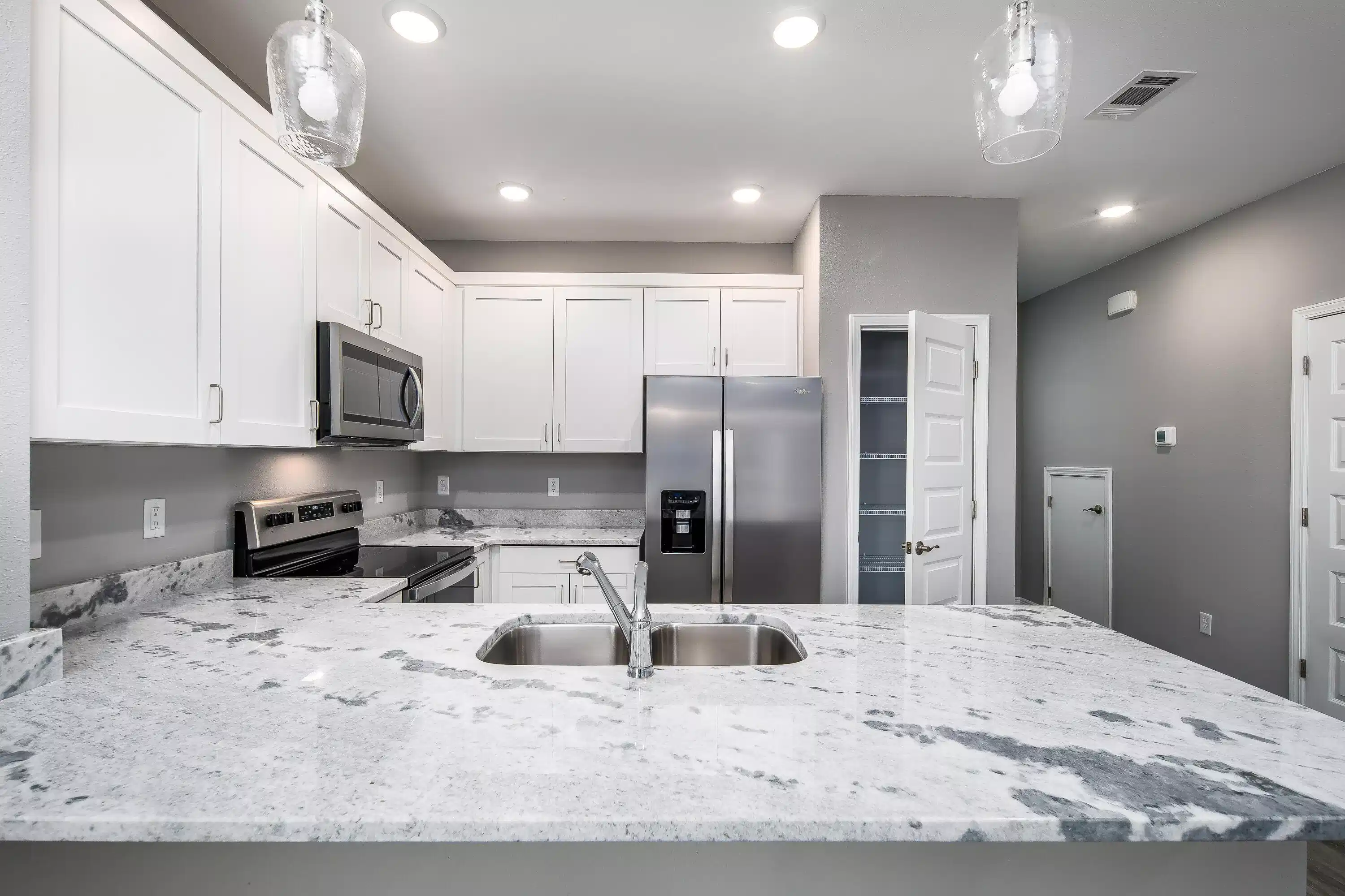 Image 1: Kitchen