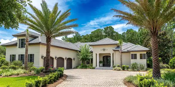 3413 Ravenwood Lane