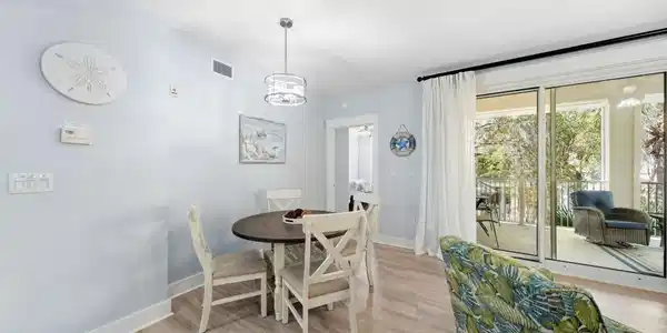 Image 4: 18-web-or-mls-DSC03640