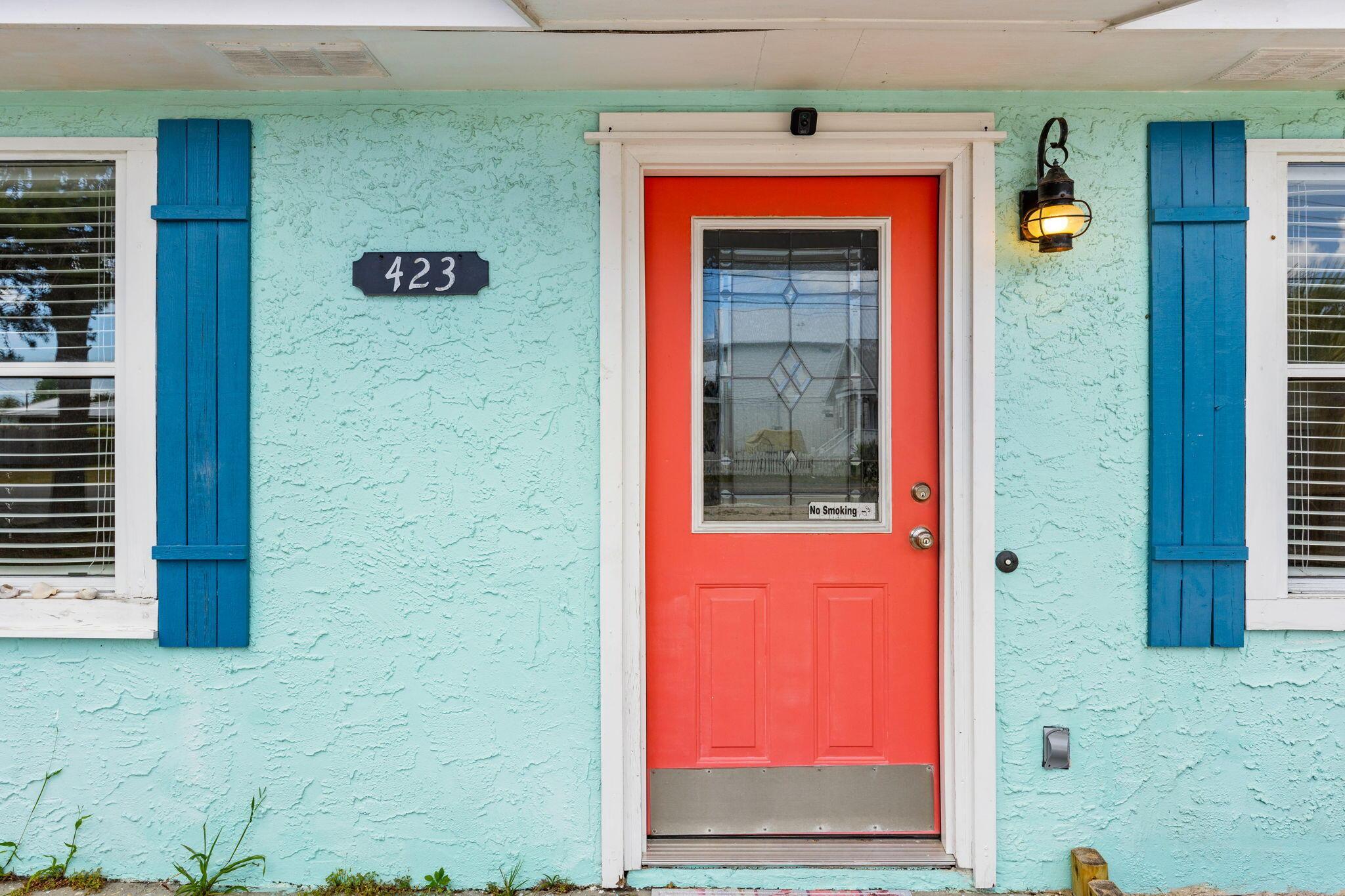 Image 2: 2-web-or-mls-PANHANDLE - 423 KELLY ST -