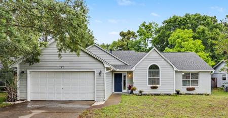 112 Meadow Woods Lane