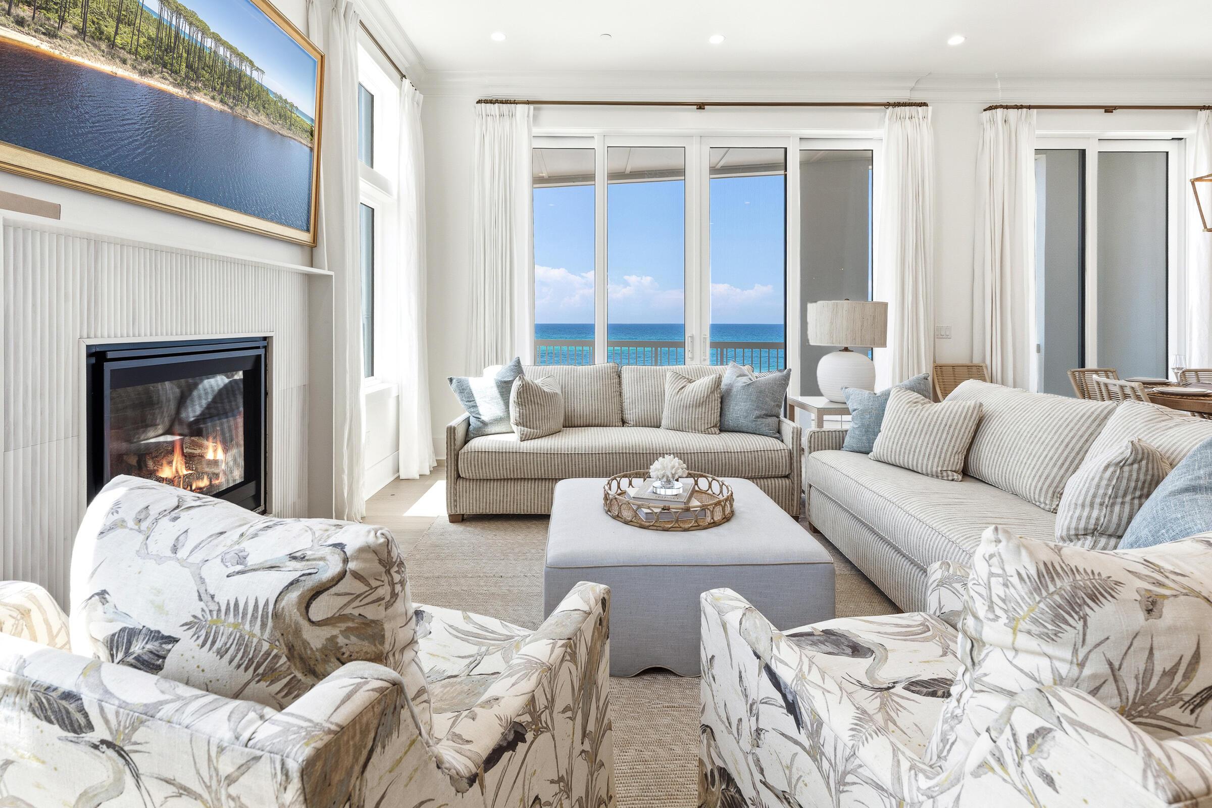 Image 4: Living Area