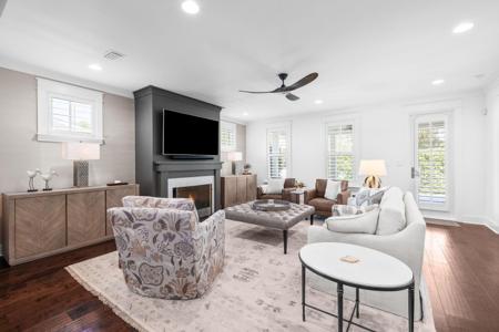 232 Medley Street