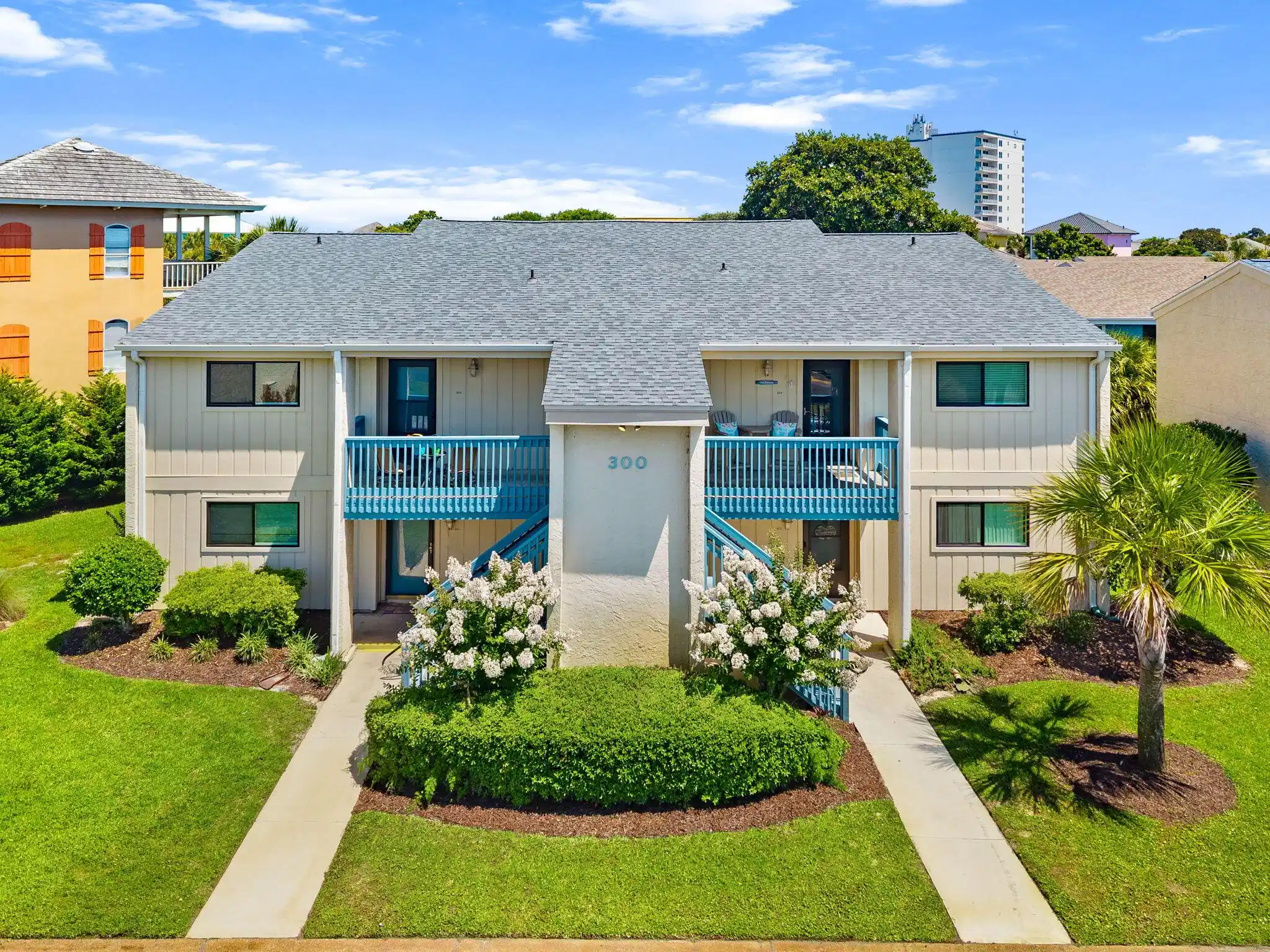 Image 1: TOP FLOOR 2 BED 2 BATH