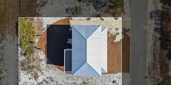 Image 3: 303 park point cir drone - awp media - 0