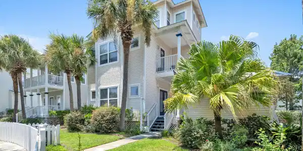 16 Gulfside Way