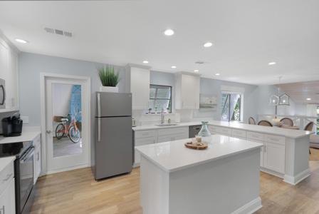 637 Bayou Lane
