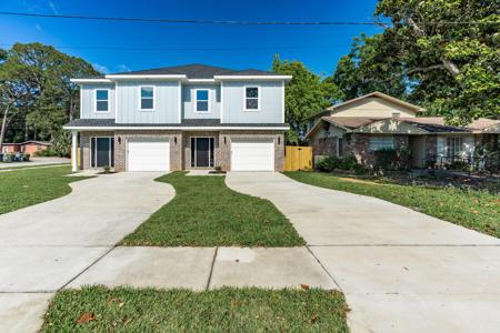 30 NE Harbeson Avenue