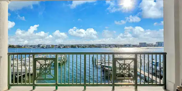 602 Harbor Boulevard