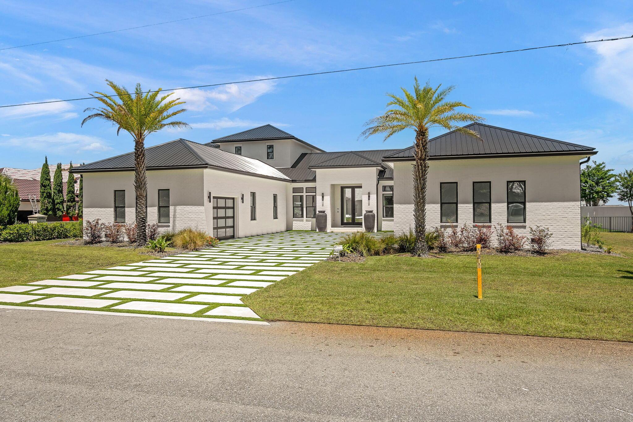 Image 2: 24-web-or-mls-dune-lake-studio-24