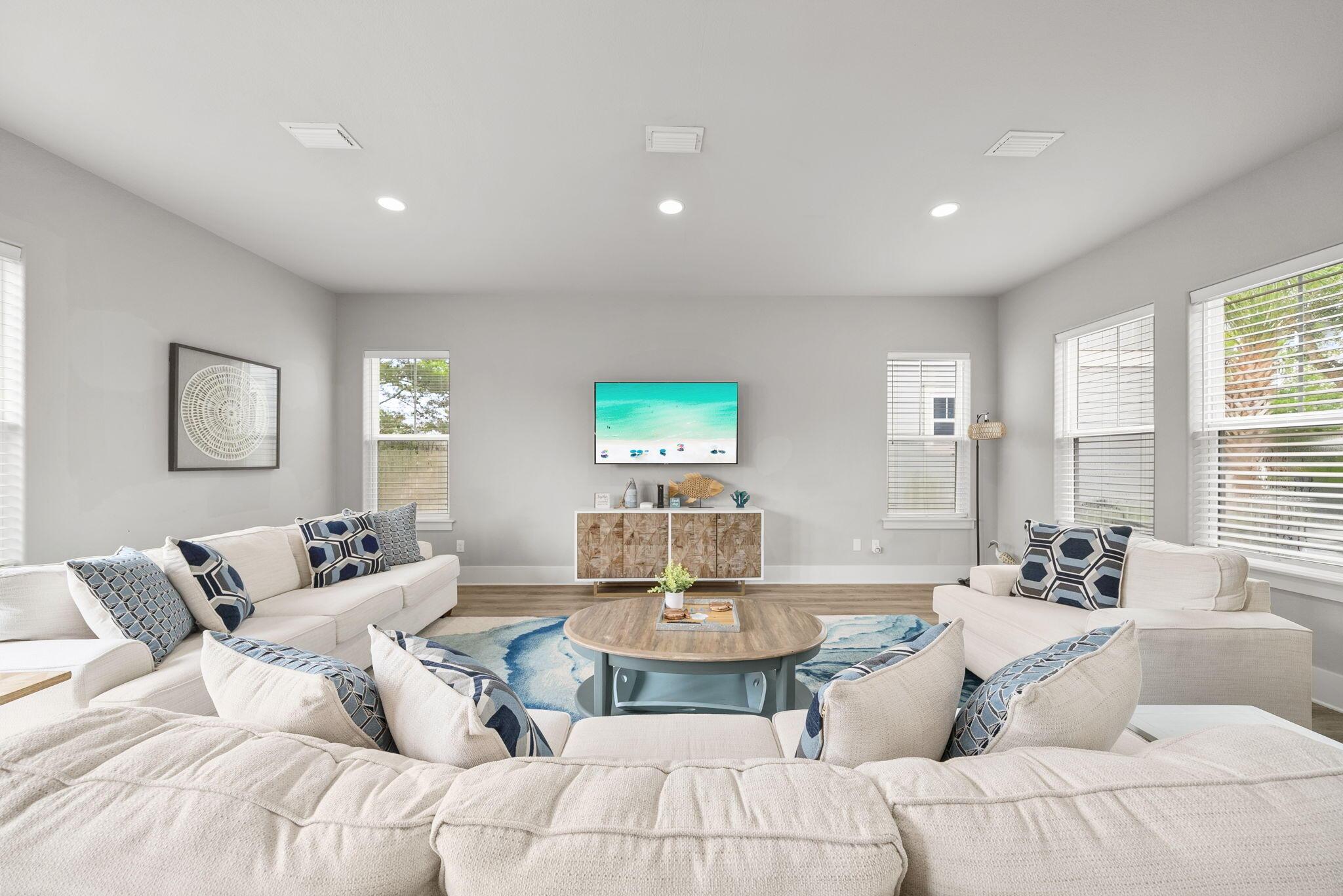 Image 3: 27-web-or-mls-DSC05843