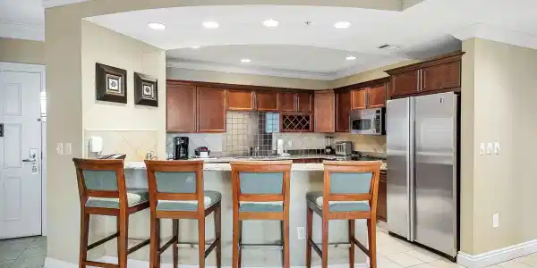 Image 4: Emerald Grande-30