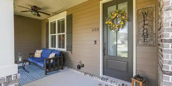 Image 4: 628_meadow_lake_dr_awp_media-6